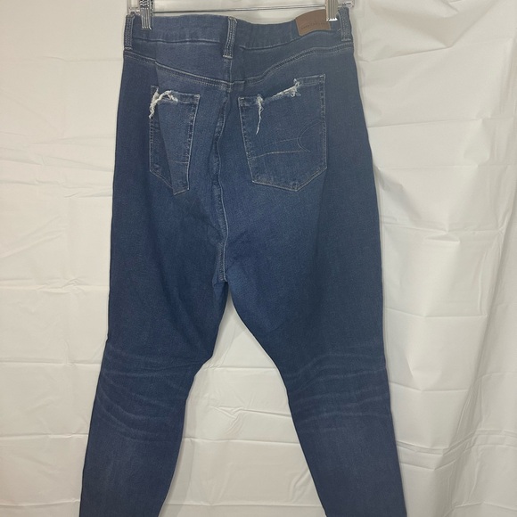 American Eagle The Dream Jean EUC Size 16 short - Picture 5 of 8
